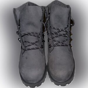 Woman’s Timberland Boots!